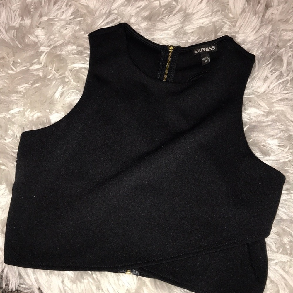 black express crop top